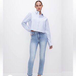 Good American straight fit jeans size 2/26. Tummy smoothing technology!